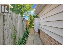 207 Coverdale STREET - 38