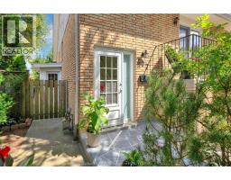 207 Coverdale STREET - 48