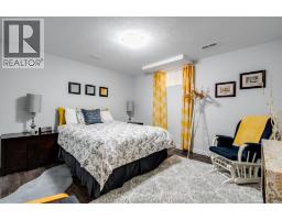 42 Bruinsma AVENUE - 25