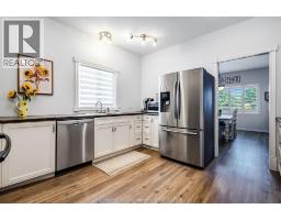 42 Bruinsma AVENUE - 8