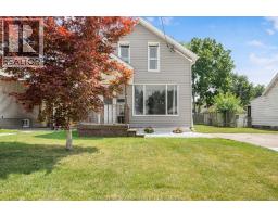 252 Selkirk STREET - 2