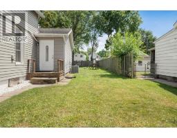 252 Selkirk STREET - 3