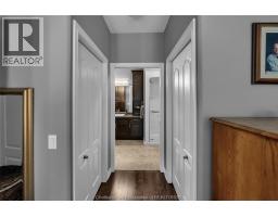 12 Veranda COURT - 18