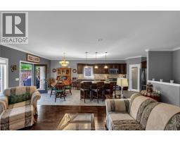 12 Veranda COURT - 21
