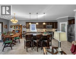 12 Veranda COURT - 24