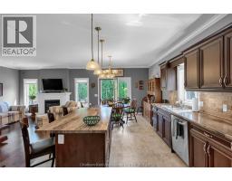 12 Veranda COURT - 25