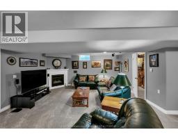 12 Veranda COURT - 33