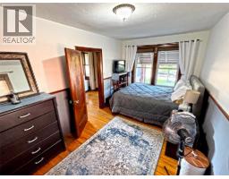 161 Elizabeth STREET - 12