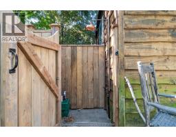 9164 Talbot TRAIL - 36