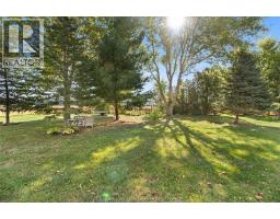 9164 Talbot TRAIL - 38