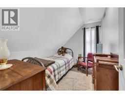 4 Oak STREET - 20