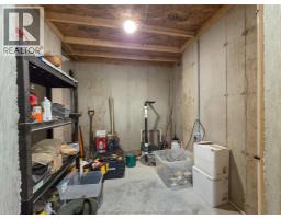 7 Tracy DRIVE - 48