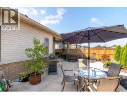 11 CHAMPLAIN COURT - 36