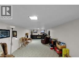 313 Thomas AVENUE - 32