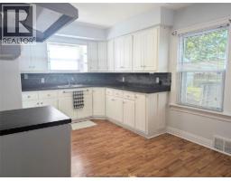 10 Meadowlea ROAD - 9