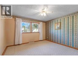 82 WYANDOTT STREET - 15