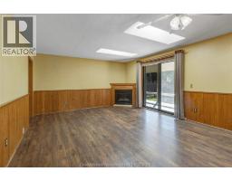 82 WYANDOTT STREET - 20