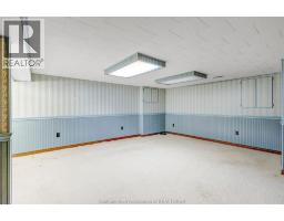 82 WYANDOTT STREET - 27