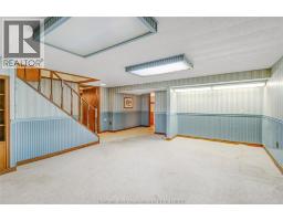 82 WYANDOTT STREET - 28