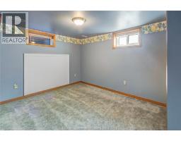 82 WYANDOTT STREET - 31