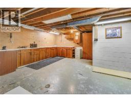 82 WYANDOTT STREET - 33