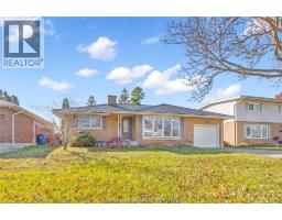 82 WYANDOTT STREET - 4