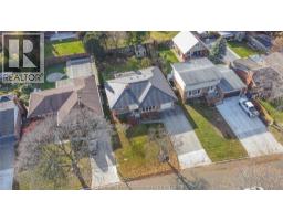 82 WYANDOTT STREET - 46