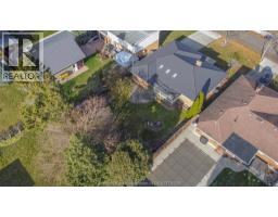 82 WYANDOTT STREET - 49