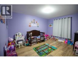 4011 DUFFERIN AVENUE - 24