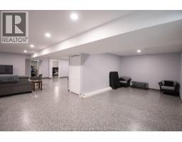 4011 DUFFERIN AVENUE - 32