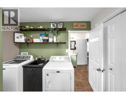 16 Sheldrick STREET - 18