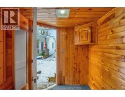 16 Sheldrick STREET - 37