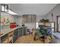 16 Sheldrick STREET - 41