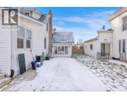 16 Sheldrick STREET - 43