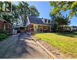 74 Sunnyside AVENUE - 1