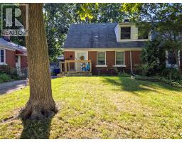 74 Sunnyside AVENUE - 2