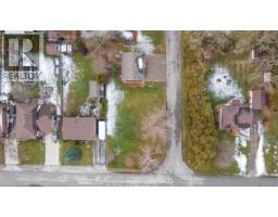 58 NICHOLS DRIVE - 19