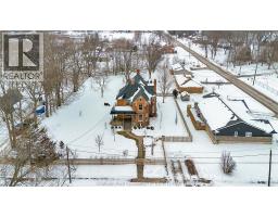 4 Sherman STREET - 36