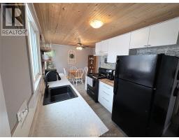 106 LARKWOOD STREET - 9