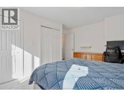 135 Garden Path - 13