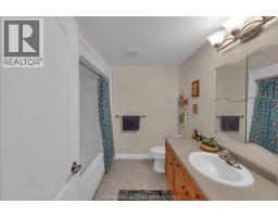 45 MORNING GLORY LANE - 36