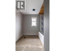 143 Rosewood CRESCENT - 13