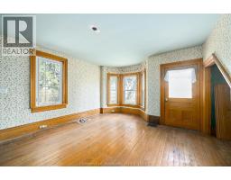 23899 DUNDONALD ROAD - 38