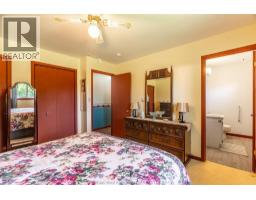 32 Nichols DRIVE - 13