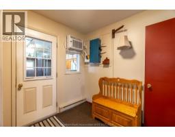 32 Nichols DRIVE - 22