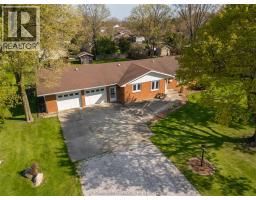 32 Nichols DRIVE - 32