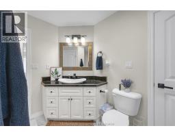 132 Sherwood COURT - 24