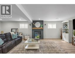 132 Sherwood COURT - 28