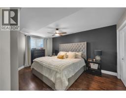 132 Sherwood COURT - 34