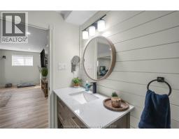 132 Sherwood COURT - 37